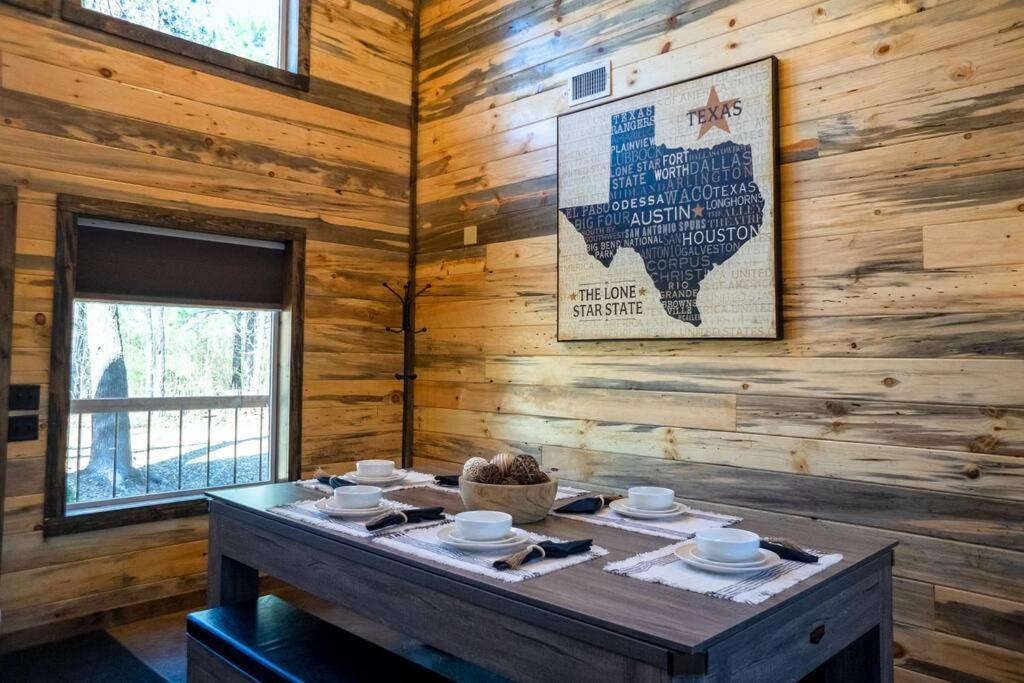 The Big Tex Luxury Cabin Is Epic ブロークン・ボウ エクステリア 写真