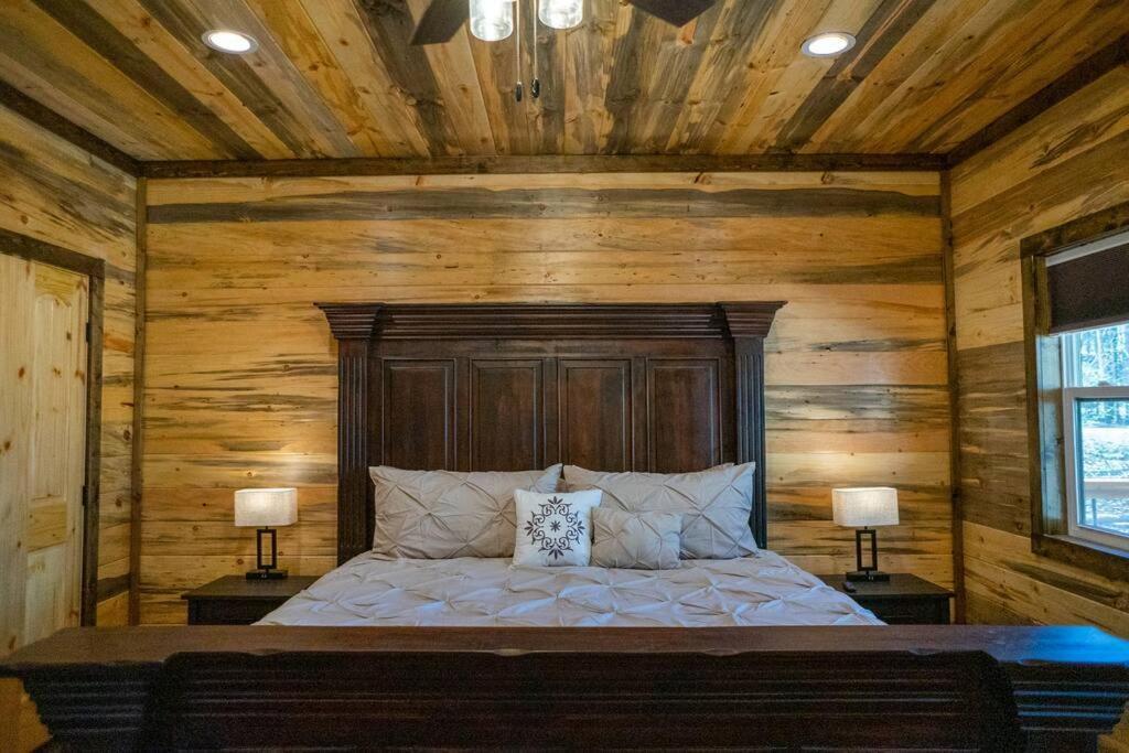The Big Tex Luxury Cabin Is Epic ブロークン・ボウ エクステリア 写真
