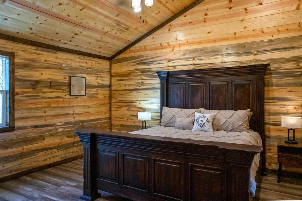 The Big Tex Luxury Cabin Is Epic ブロークン・ボウ エクステリア 写真